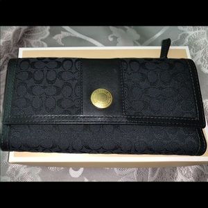 Authentic Coach Continental Wallet